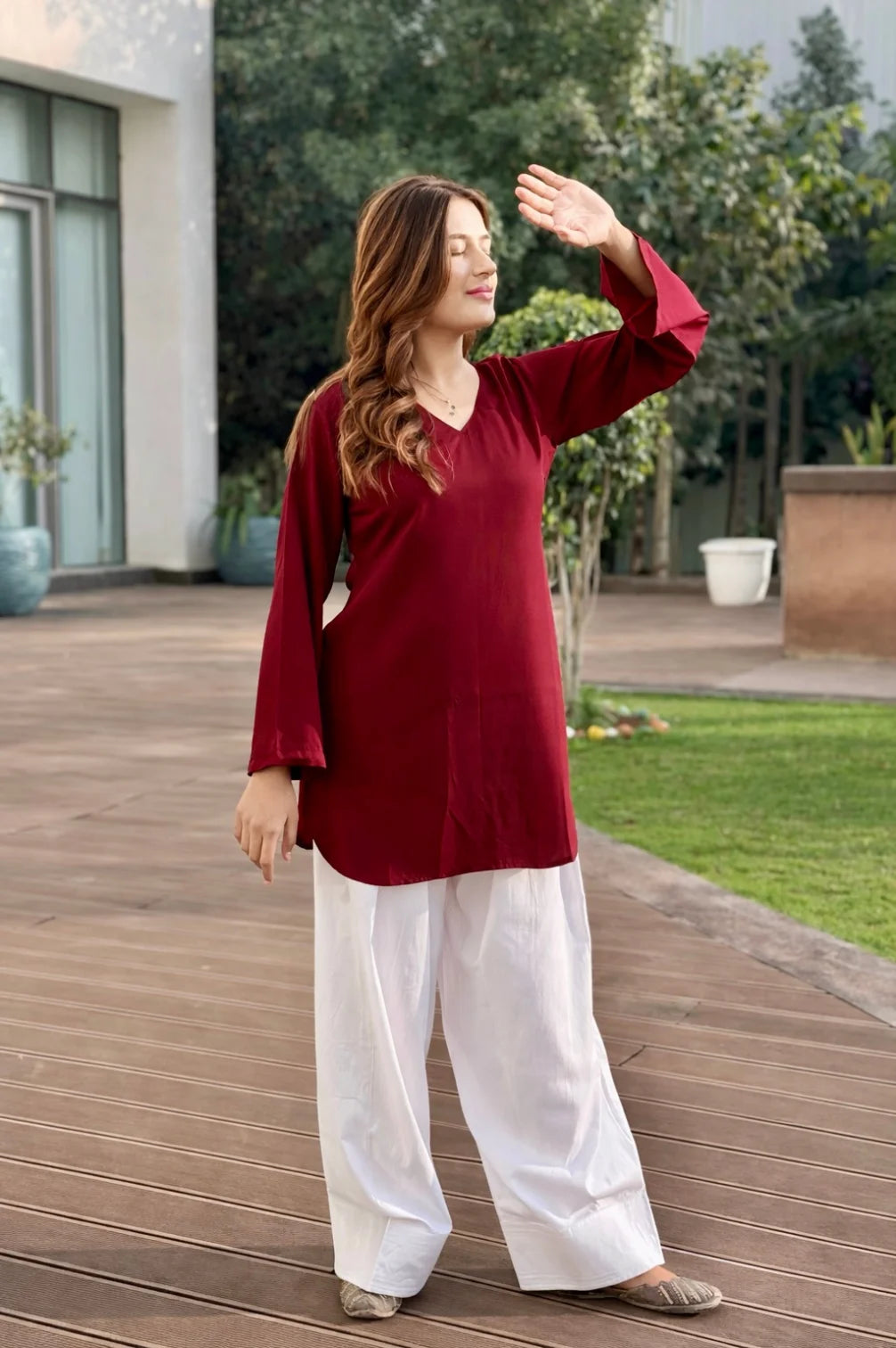 Maroon Rayon Kurta With White Cotton Farshi Salwar