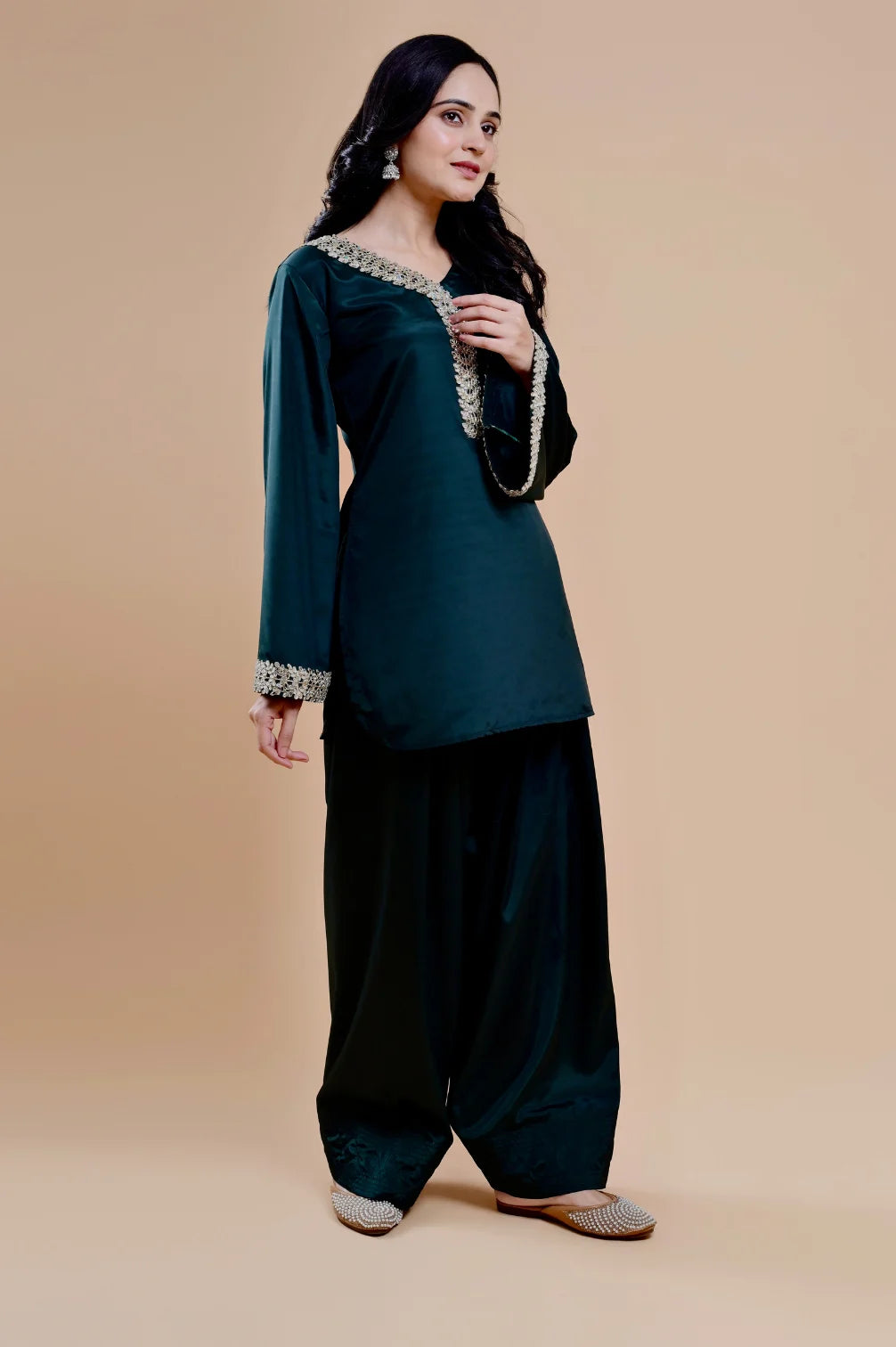 Kurta With Farsi Salwar With Leaf Pattern Lace
