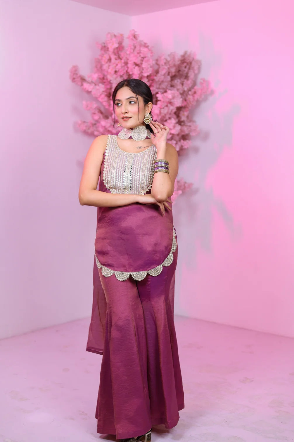 Y2K Sarara Set With Short Kurti And Necklace Dupatta