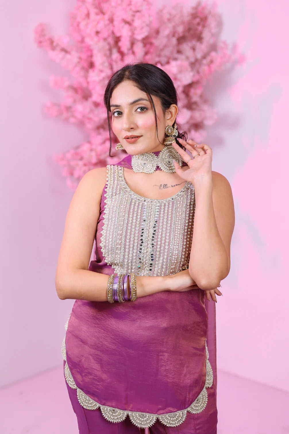 Y2K Sarara Set With Short Kurti And Necklace Dupatta