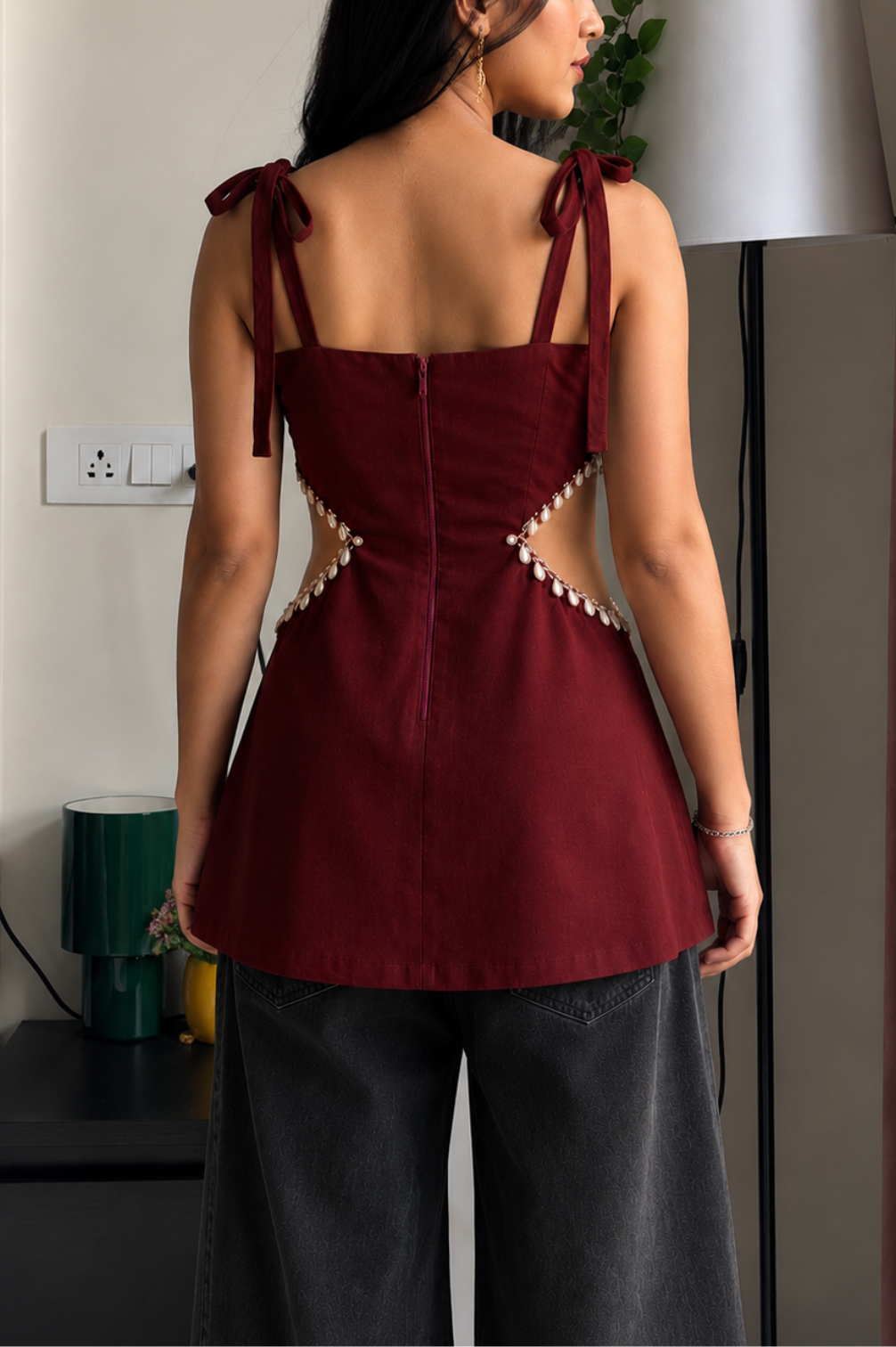 Trending Rayon Cut-Out Tie-Up Kurti Trendy Sleeveless