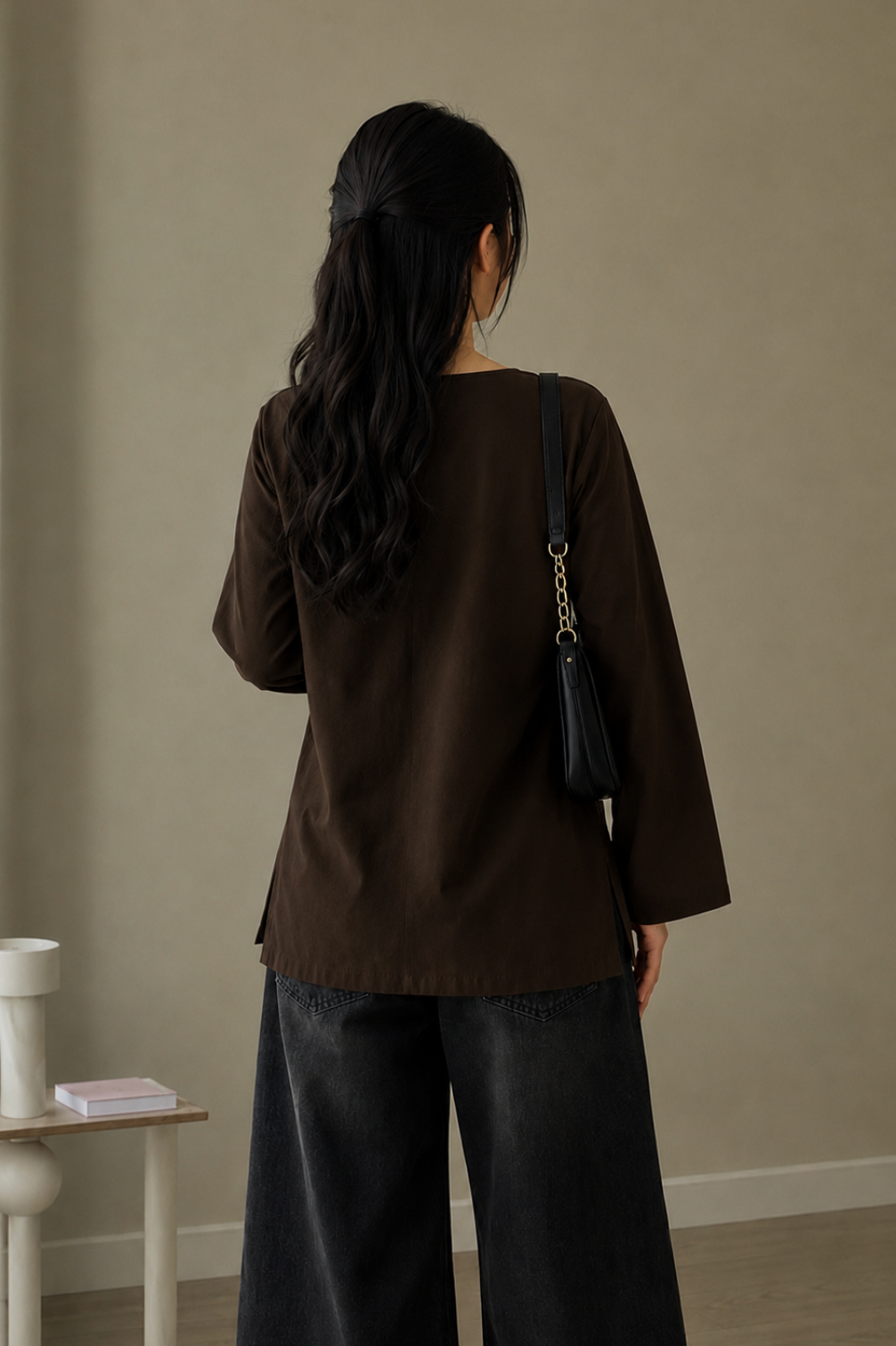 Elegant Rayon V-Neck Top with Scallop Detail