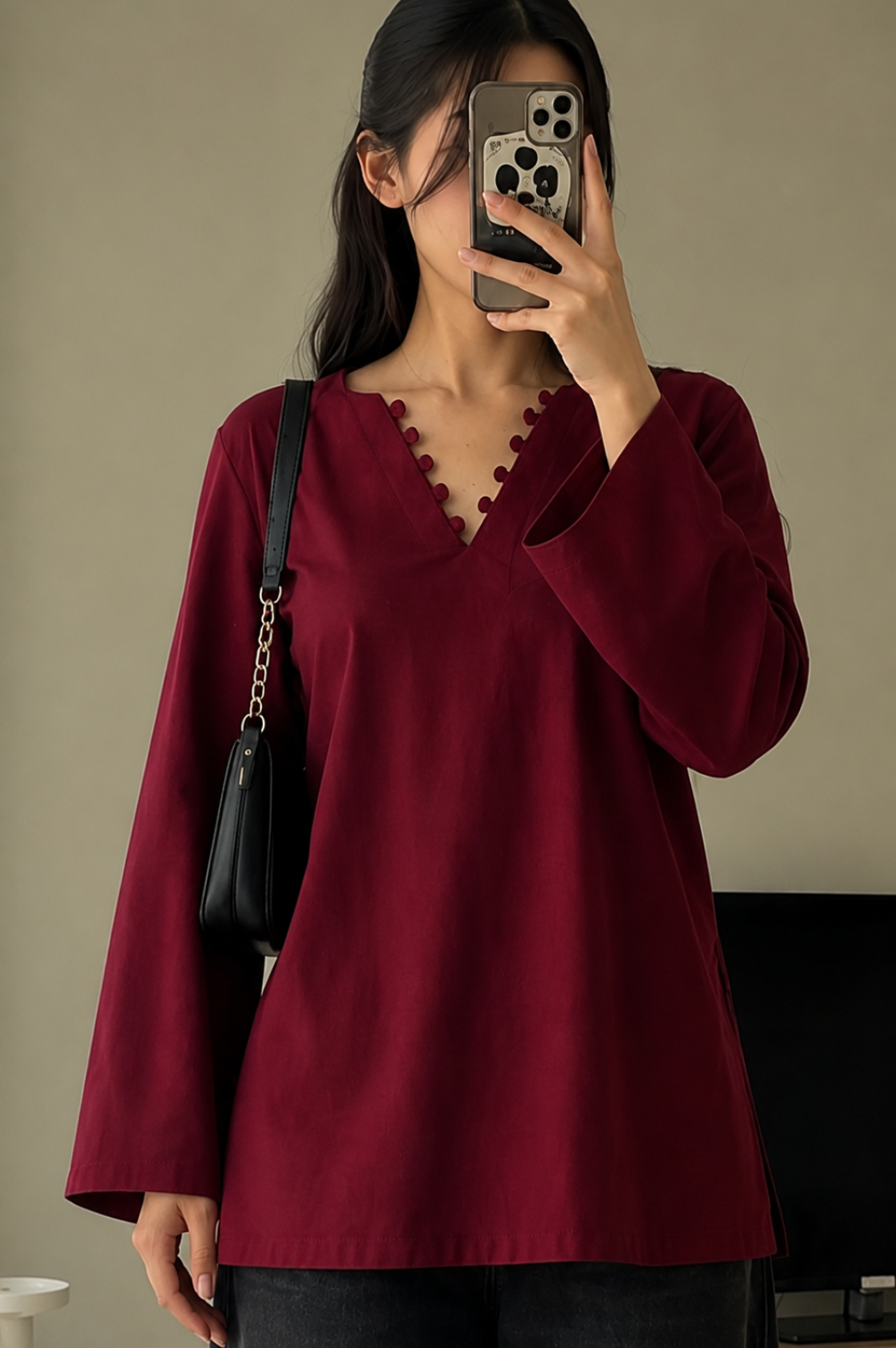 Elegant Rayon V-Neck Top with Scallop Detail